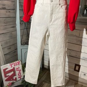 Embroidered 🌺 Express jeans 👖